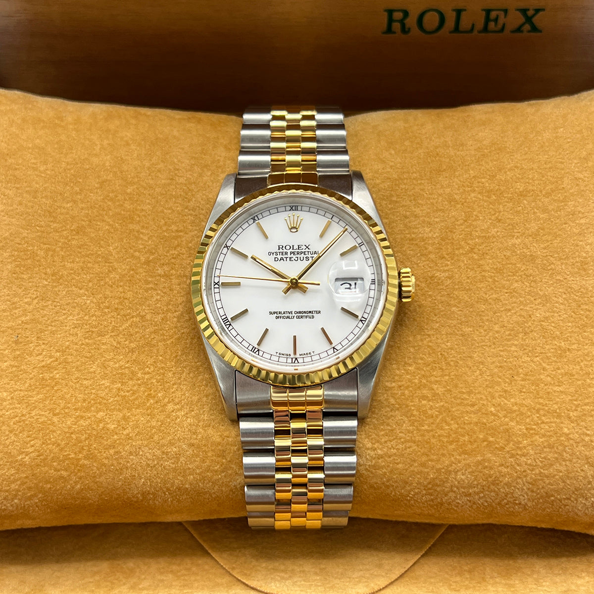 Datejust 36 16233 (White Baton Dial) Chronofinder Ltd