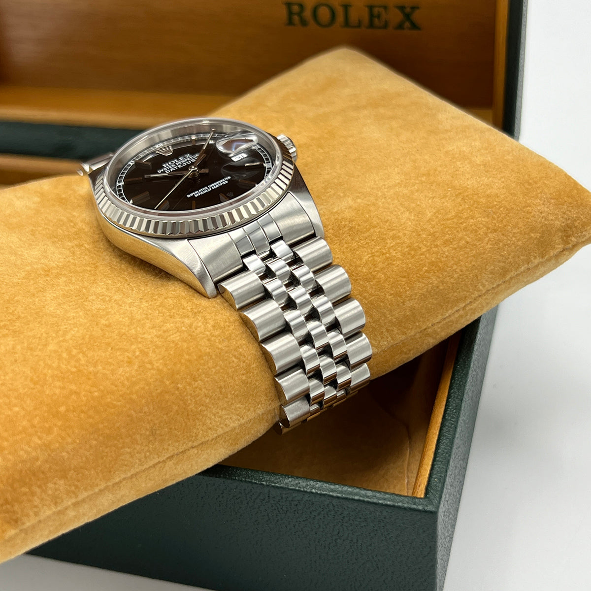 Datejust 36 16234 (Black Baton Dial) Chronofinder Ltd