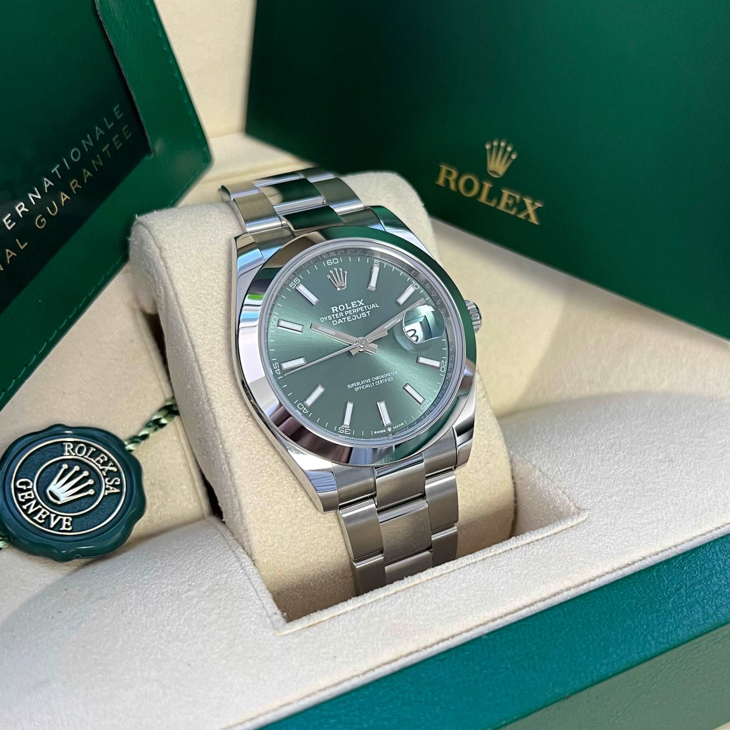 Datejust 41 126300 (Mint Green Dial) Chronofinder Ltd