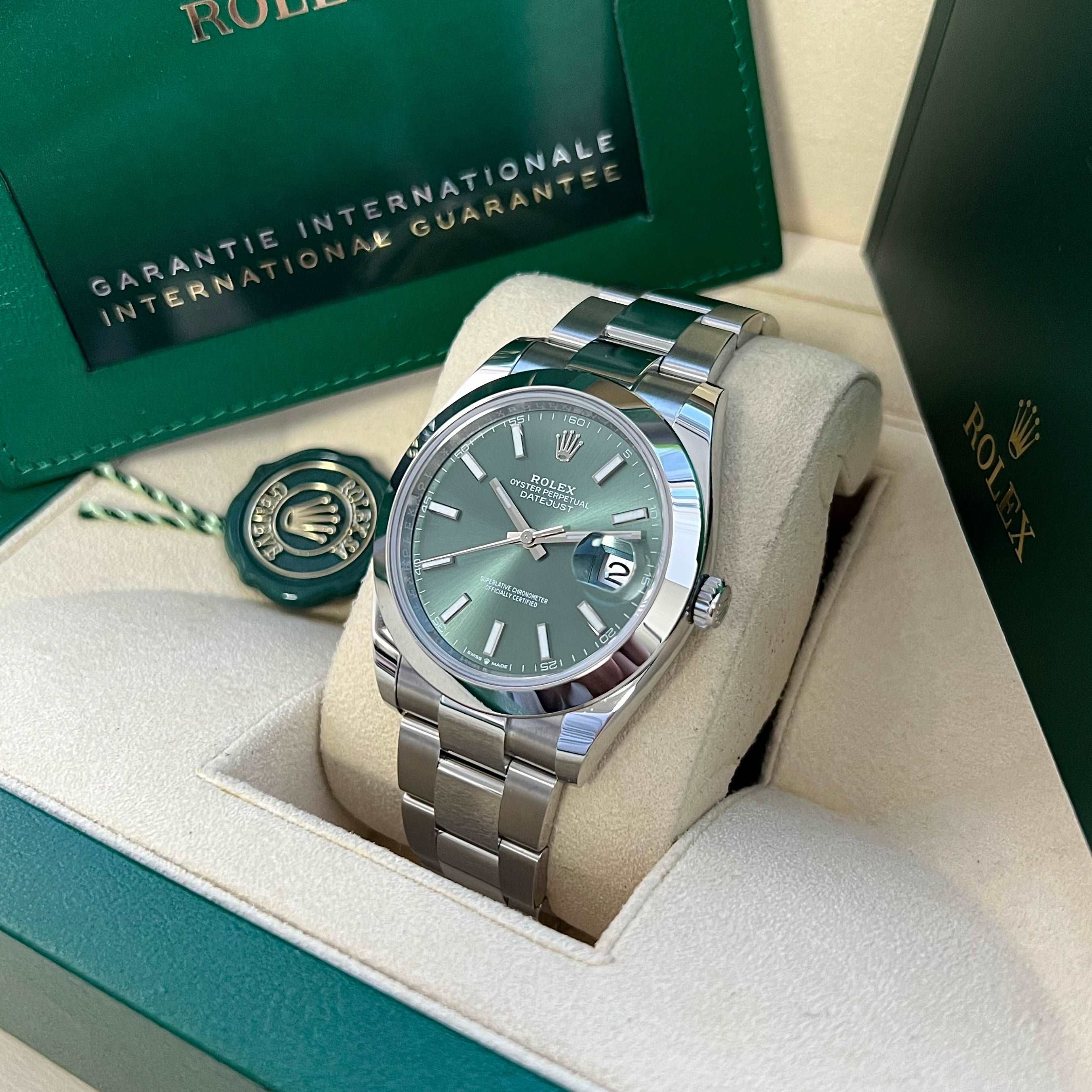 Datejust 41 126300 (Mint Green Dial) Chronofinder Ltd