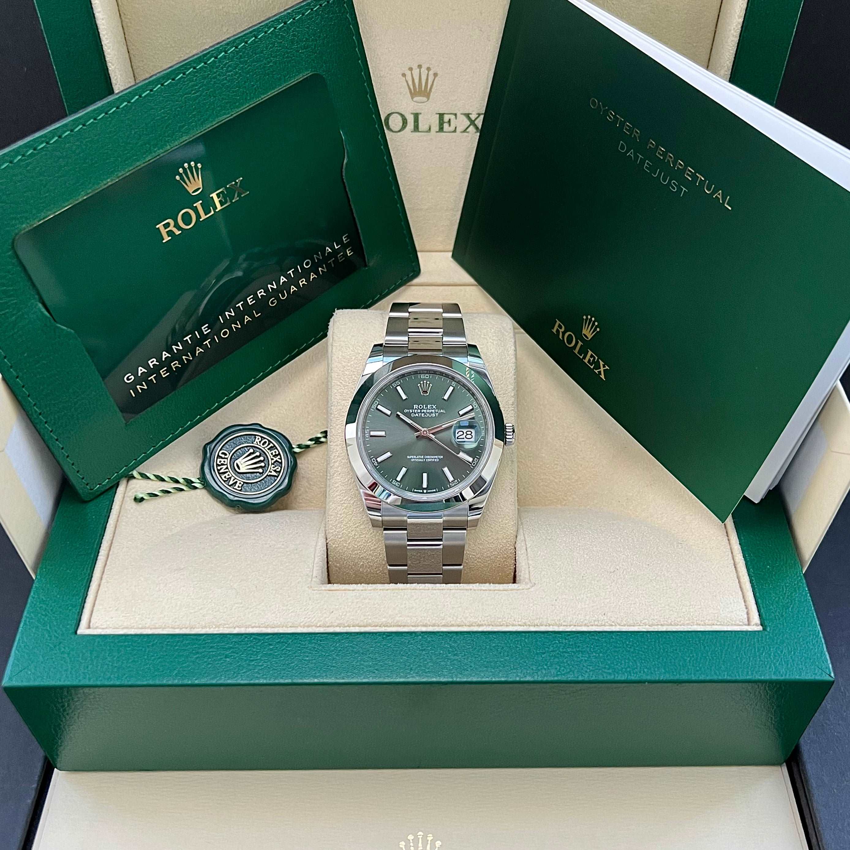 Datejust 41 126300 (Mint Green Dial) Chronofinder Ltd