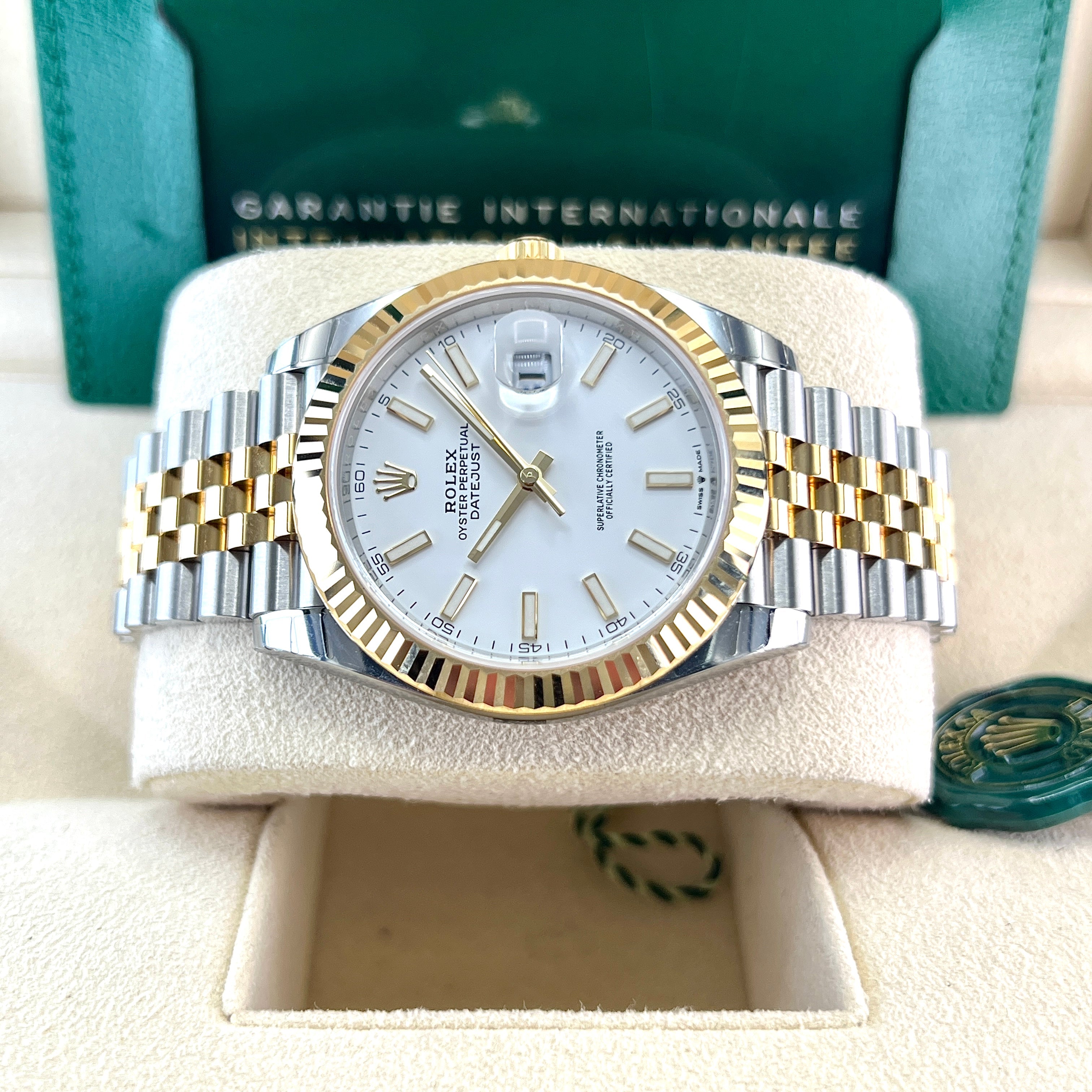 Datejust 41 126333 (White Baton Dial - Jubilee) Chronofinder Ltd