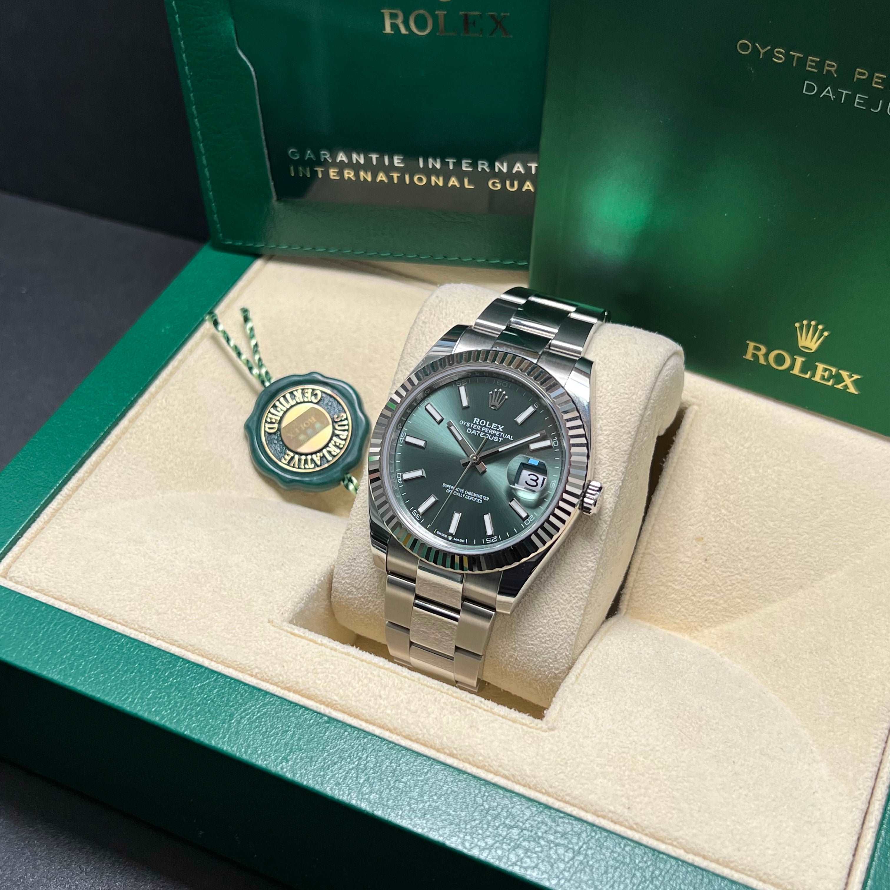 Datejust 41 126334 (Mint Green Baton Dial-Oyster) Chronofinder Ltd