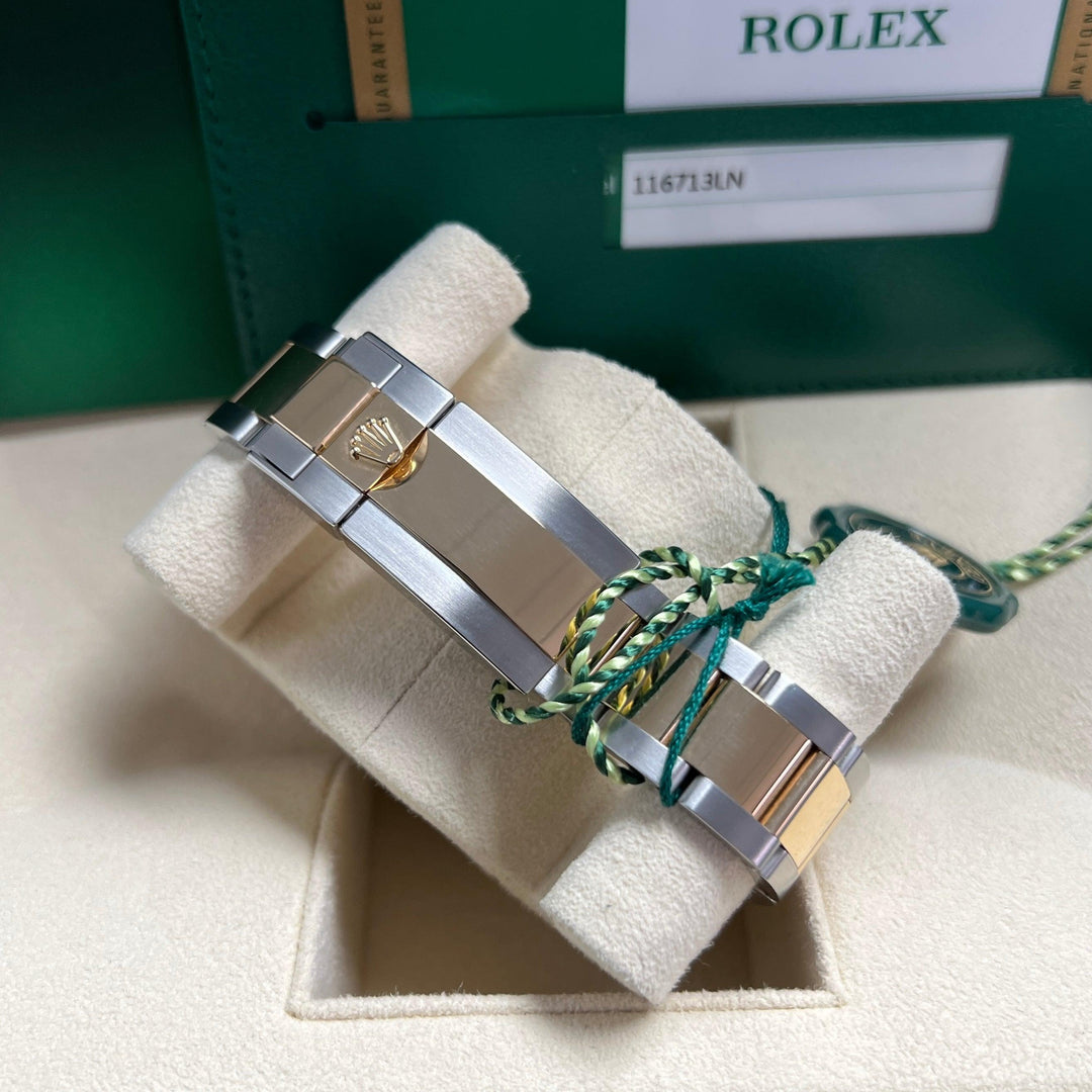 GMT-Master II 116713LN Chronofinder Ltd