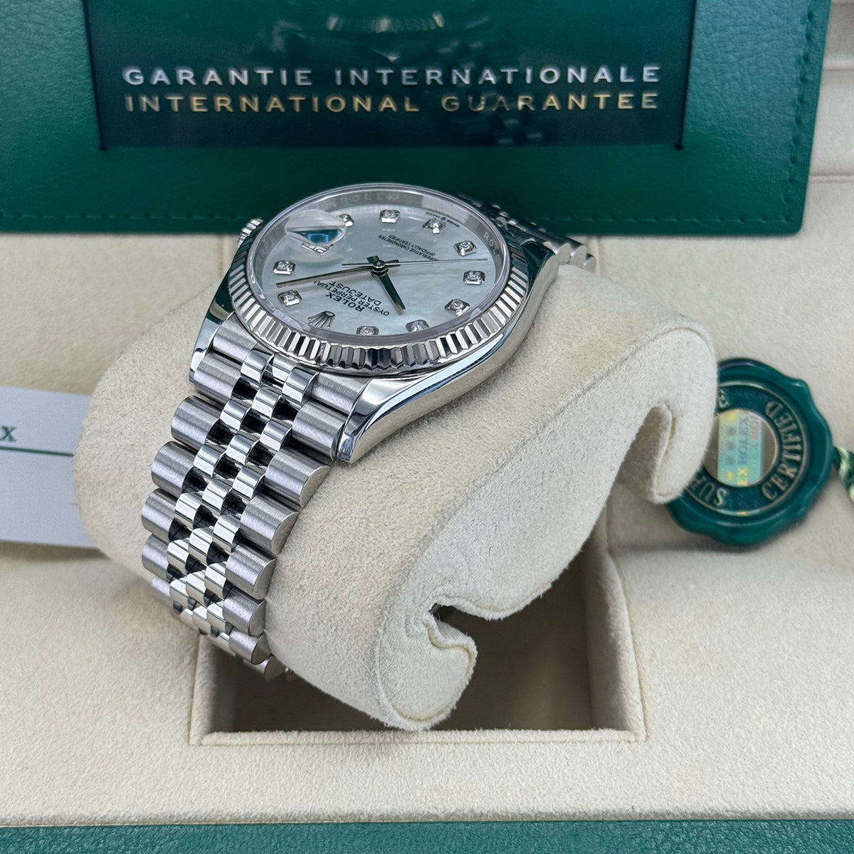 Datejust 36 126234 (Mother Of Pearl Diamond Dial)