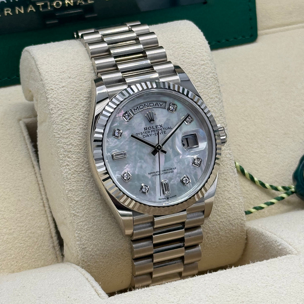 Day-Date 36 128239 (Mother Of Pearl Diamond Dial)