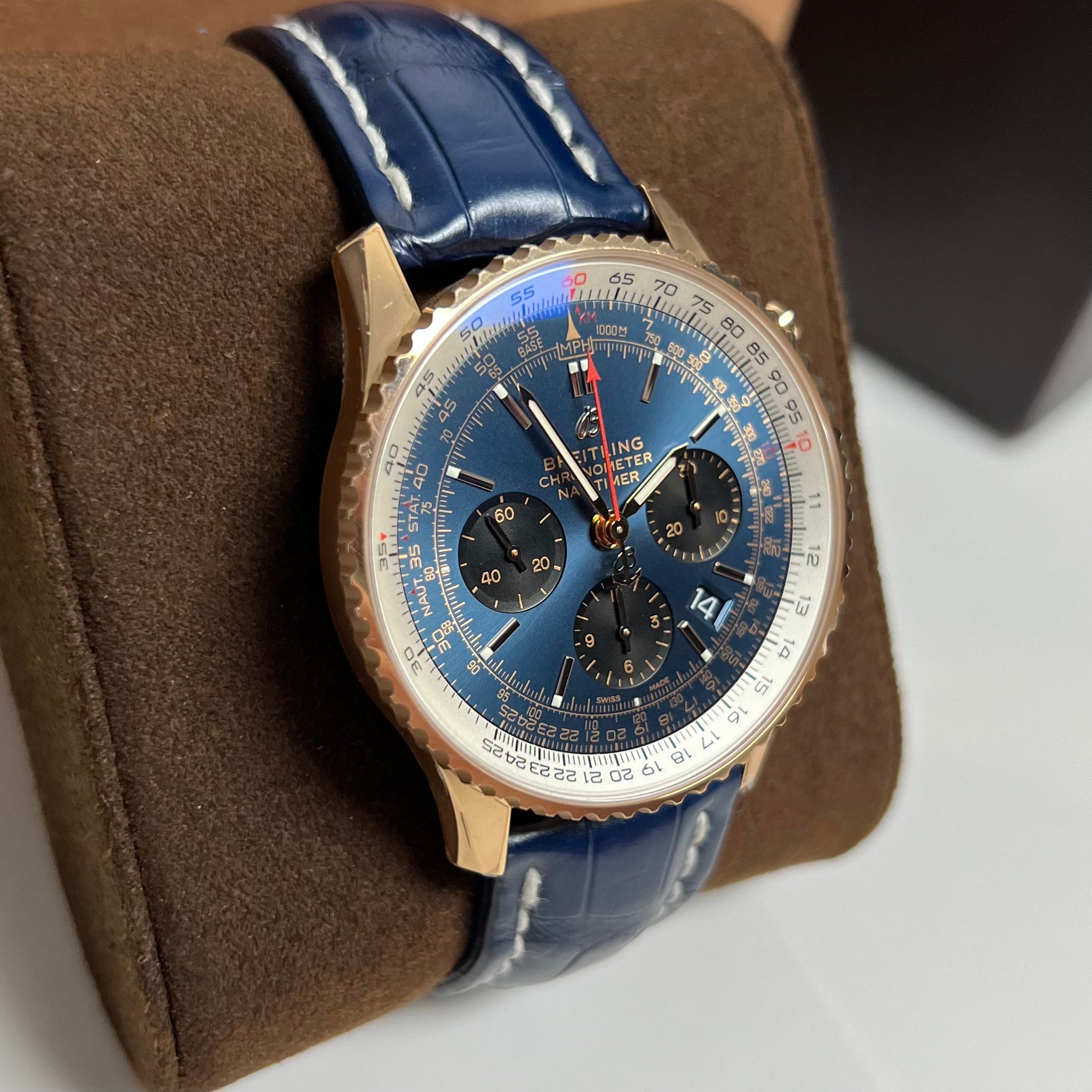 Navitimer 1 B01 Chronograph RB0121 (Blue Dial) Chronofinder Ltd