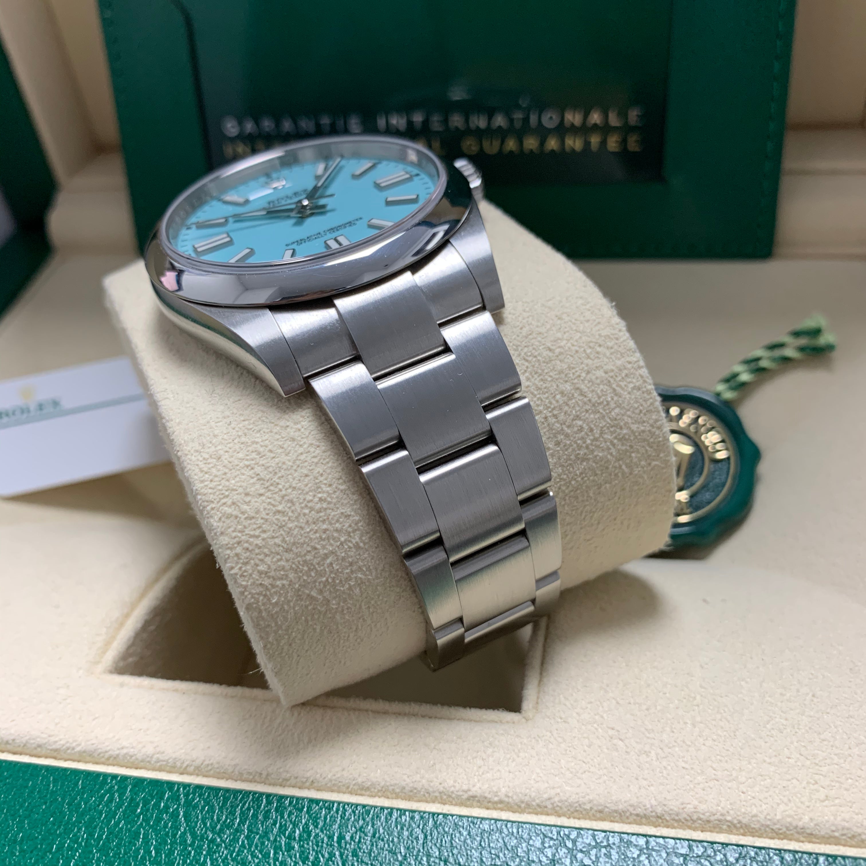 Oyster Perpetual 41 124300 (Turquoise Dial) Chronofinder Ltd