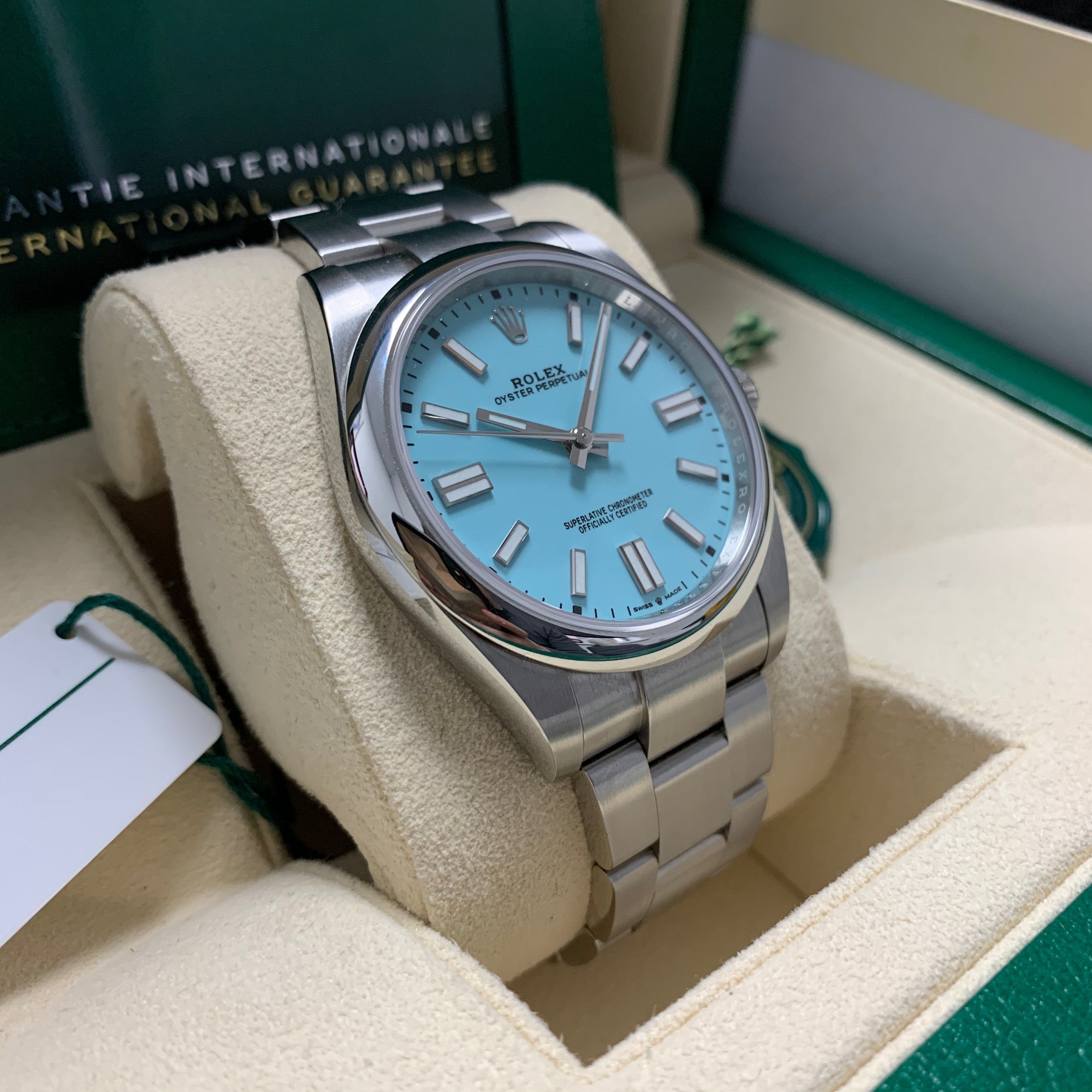 Oyster Perpetual 41 124300 (Turquoise Dial) Chronofinder Ltd