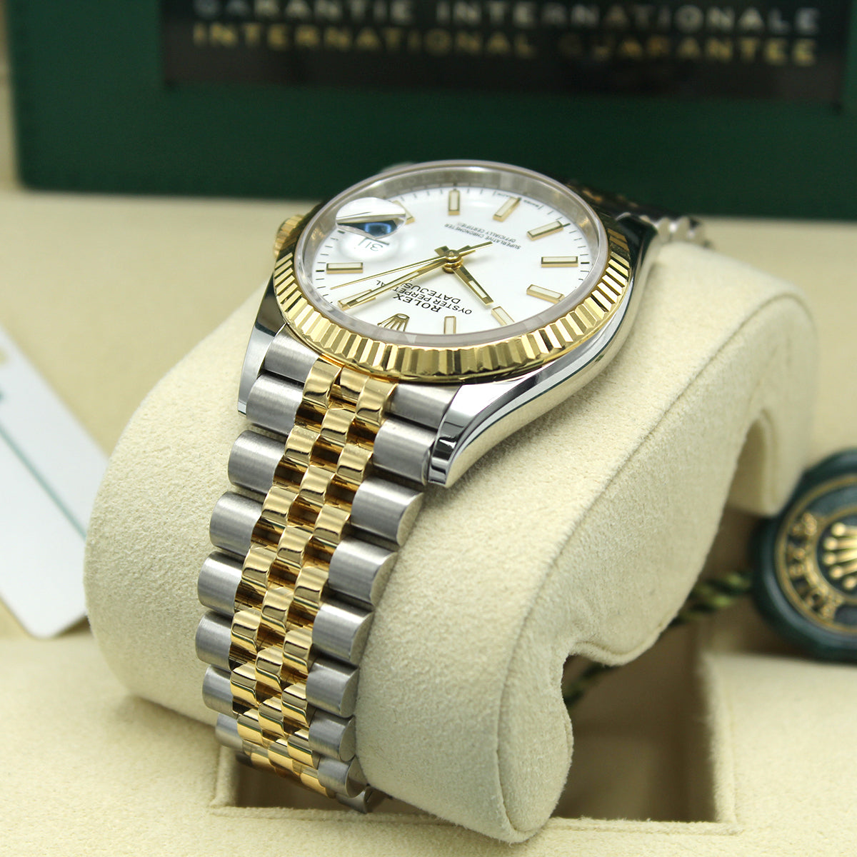 Datejust 36 126233 (White Dial)