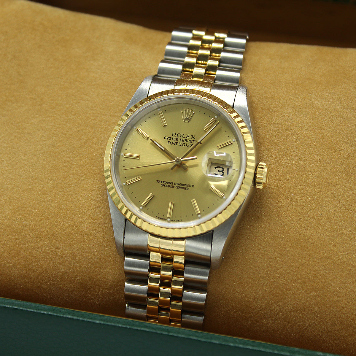 Datejust 36 16233 (Champagne Baton Dial)