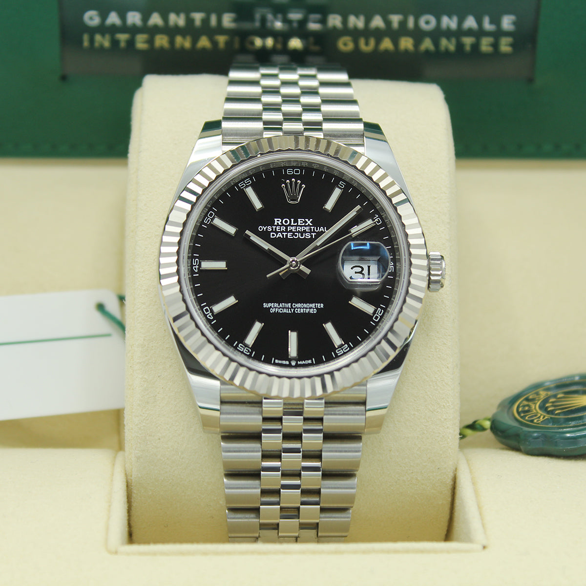 Datejust 41 126334 (Black Baton Dial)