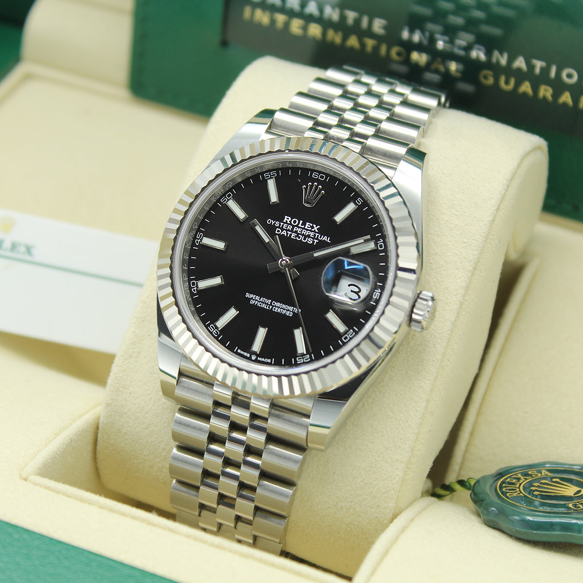 Datejust 41 126334 (Black Baton Dial)