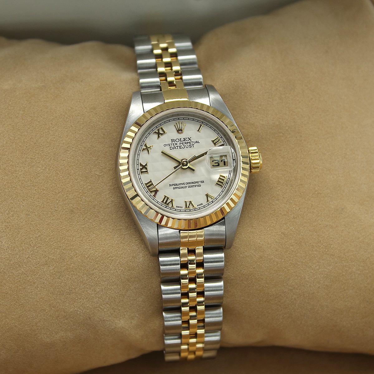 Lady Datejust 26mm 79173 (Ivory Pyramid Dial)