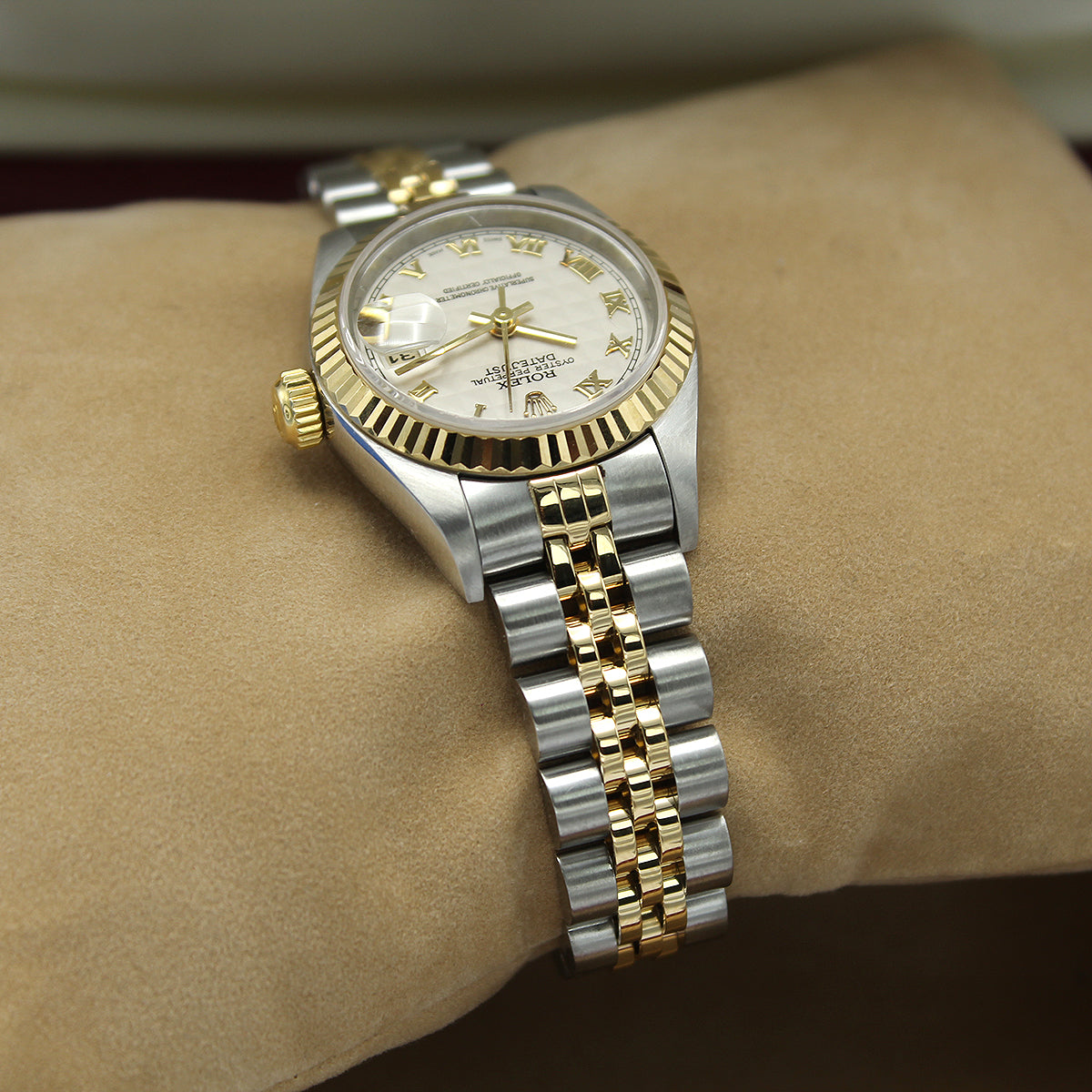 Lady Datejust 26mm 79173 (Ivory Pyramid Dial)