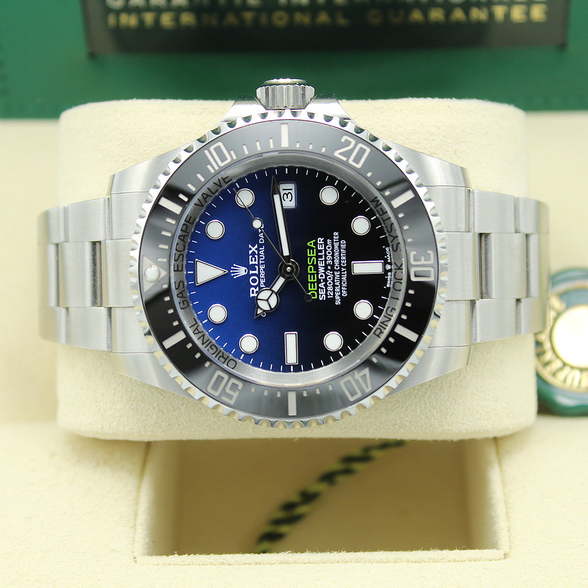 Sea-Dweller Deepsea 136660 (James Cameron D-Blue Dial)