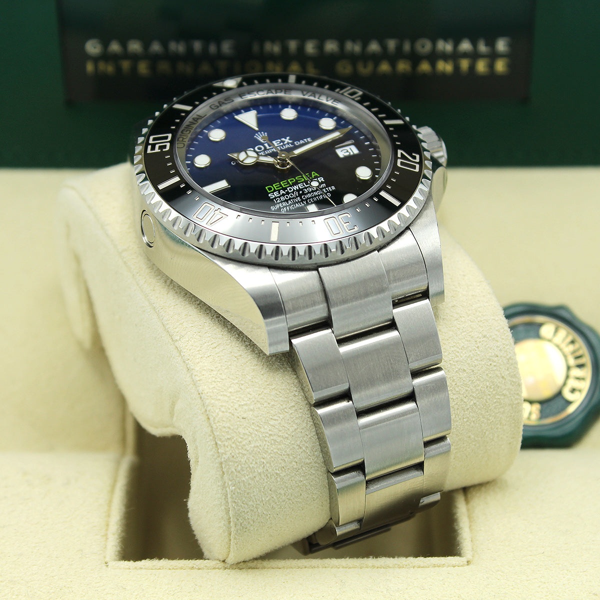 Sea-Dweller Deepsea 136660 (James Cameron D-Blue Dial)