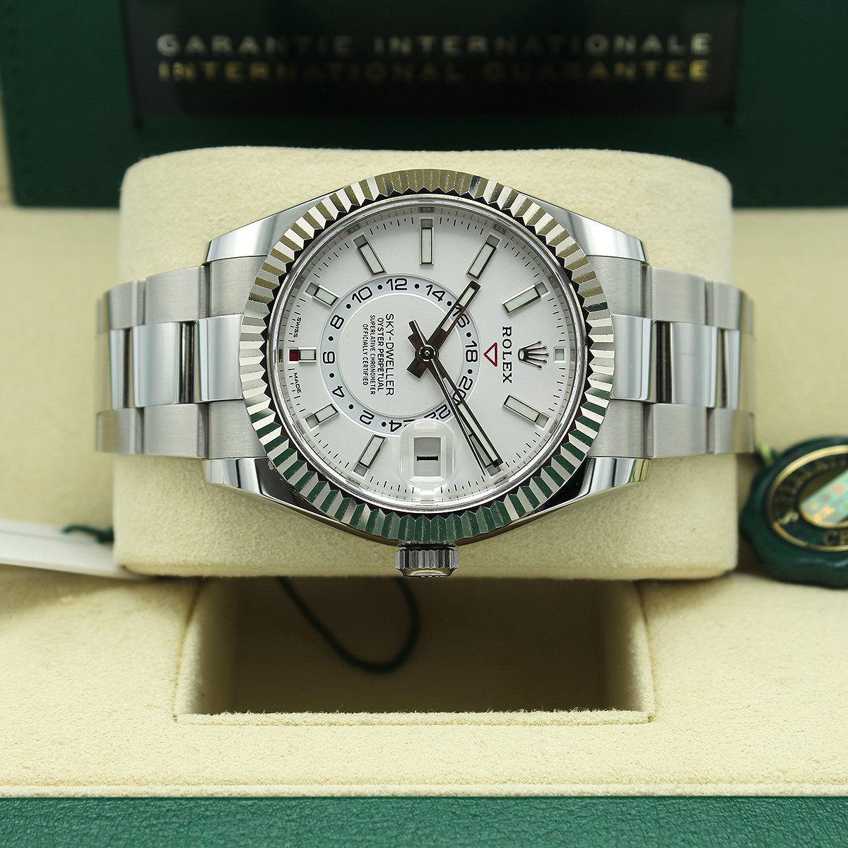 Sky-Dweller 326934 (White Dial)