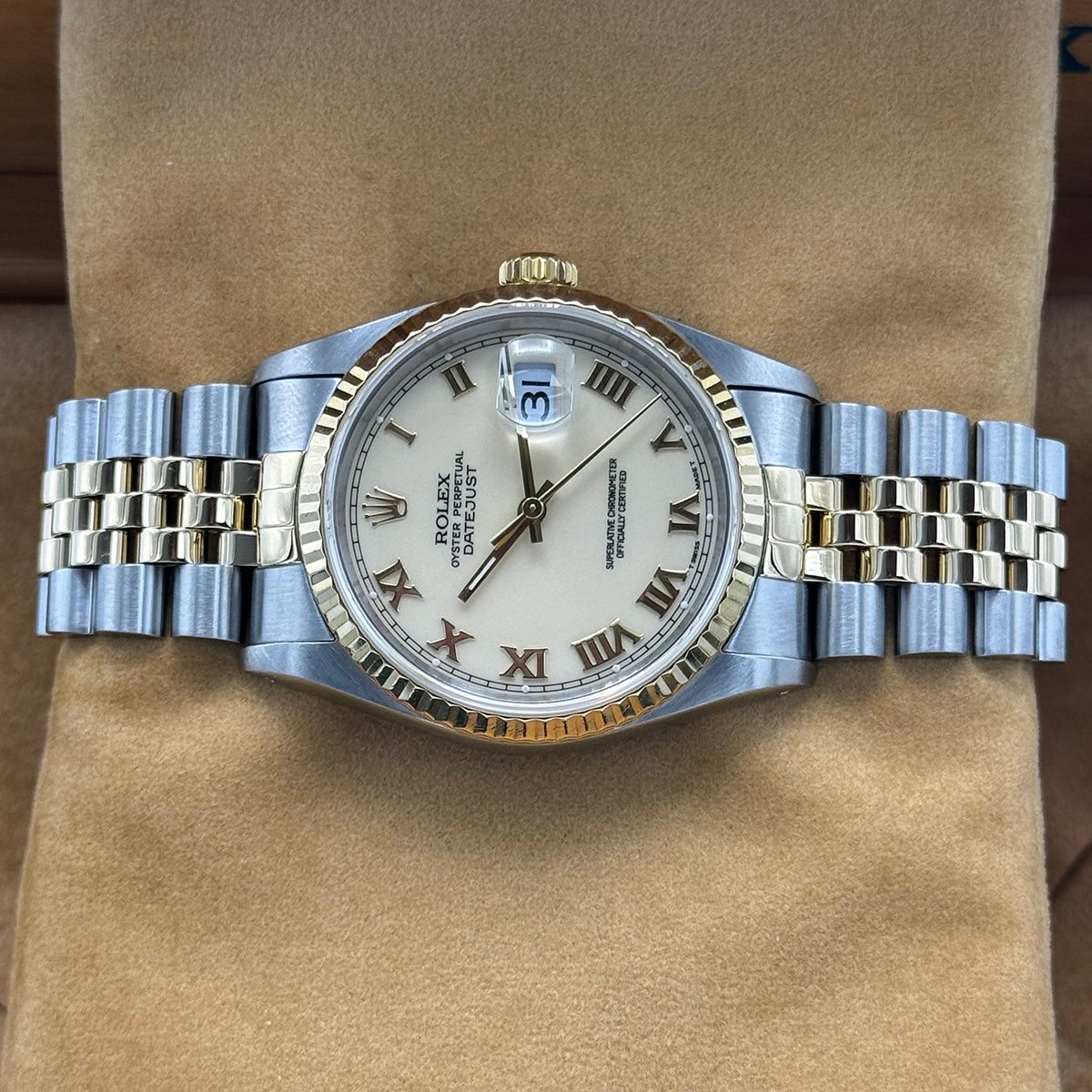 Datejust 36 16233 (Ivory Roman Numeral Dial)