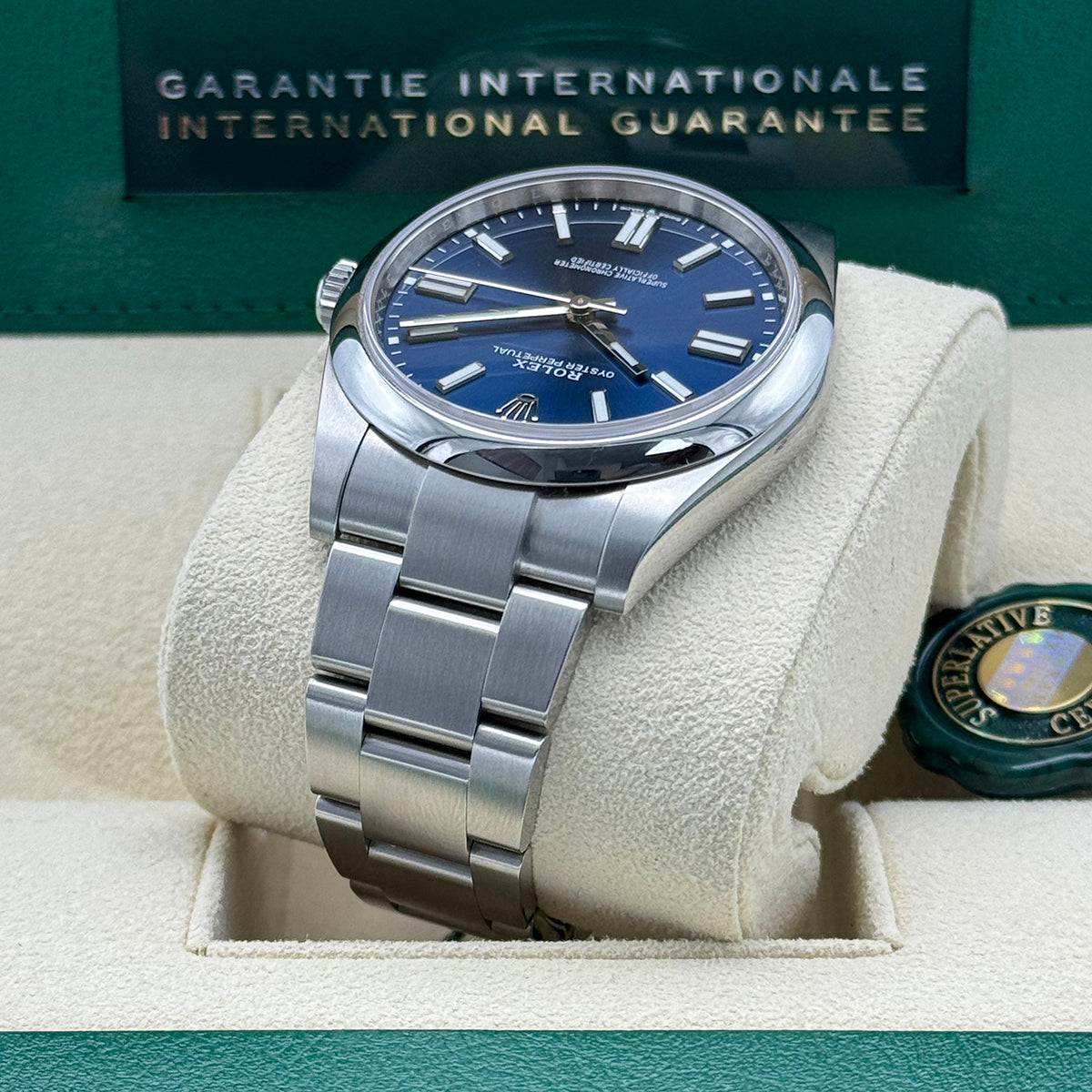 Oyster Perpetual 41 124300 (Navy Blue Dial)