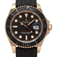 Rolex Yacht-Master 40 126655 with an Oysterflex rubber strap, featuring an Everose gold case and a striking black dial,