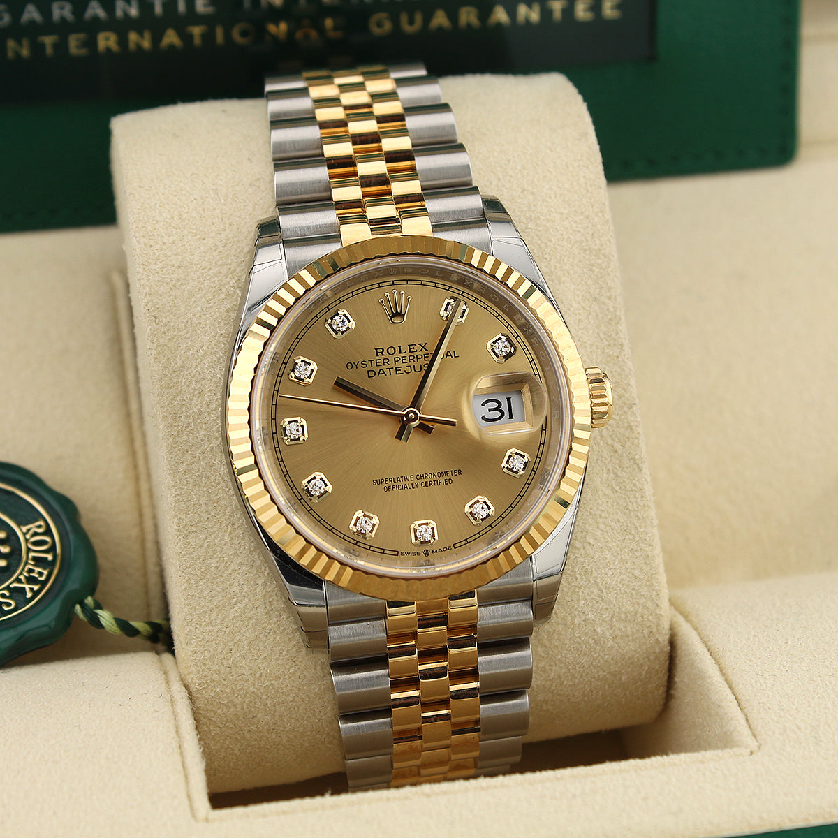 Datejust 36 126233 (Champagne Diamond Dial)