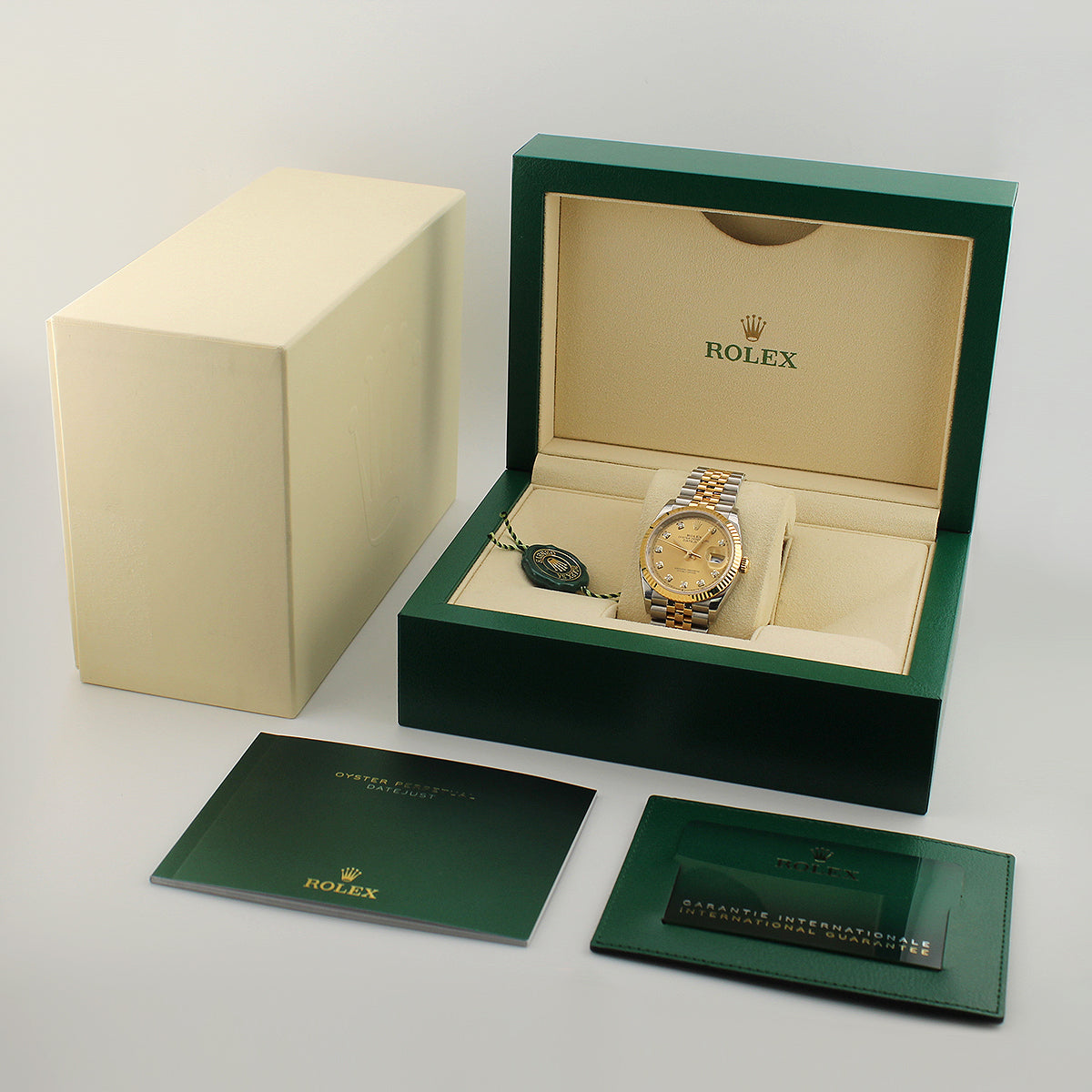 Datejust 36 126233 (Champagne Diamond Dial)