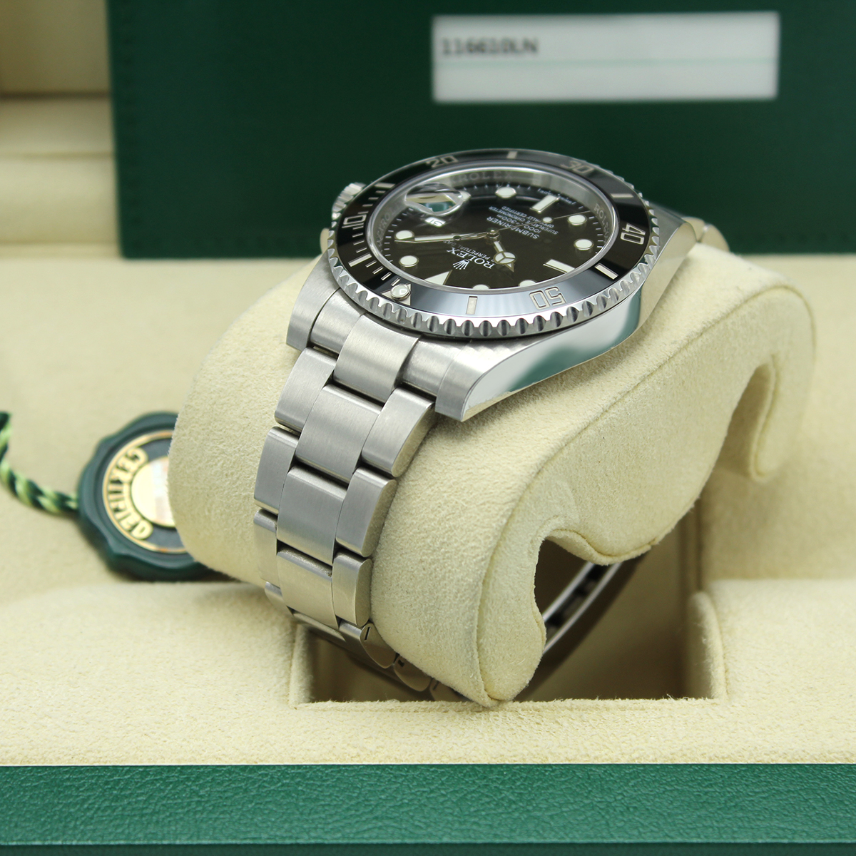 Submariner Date 116610LN — 7