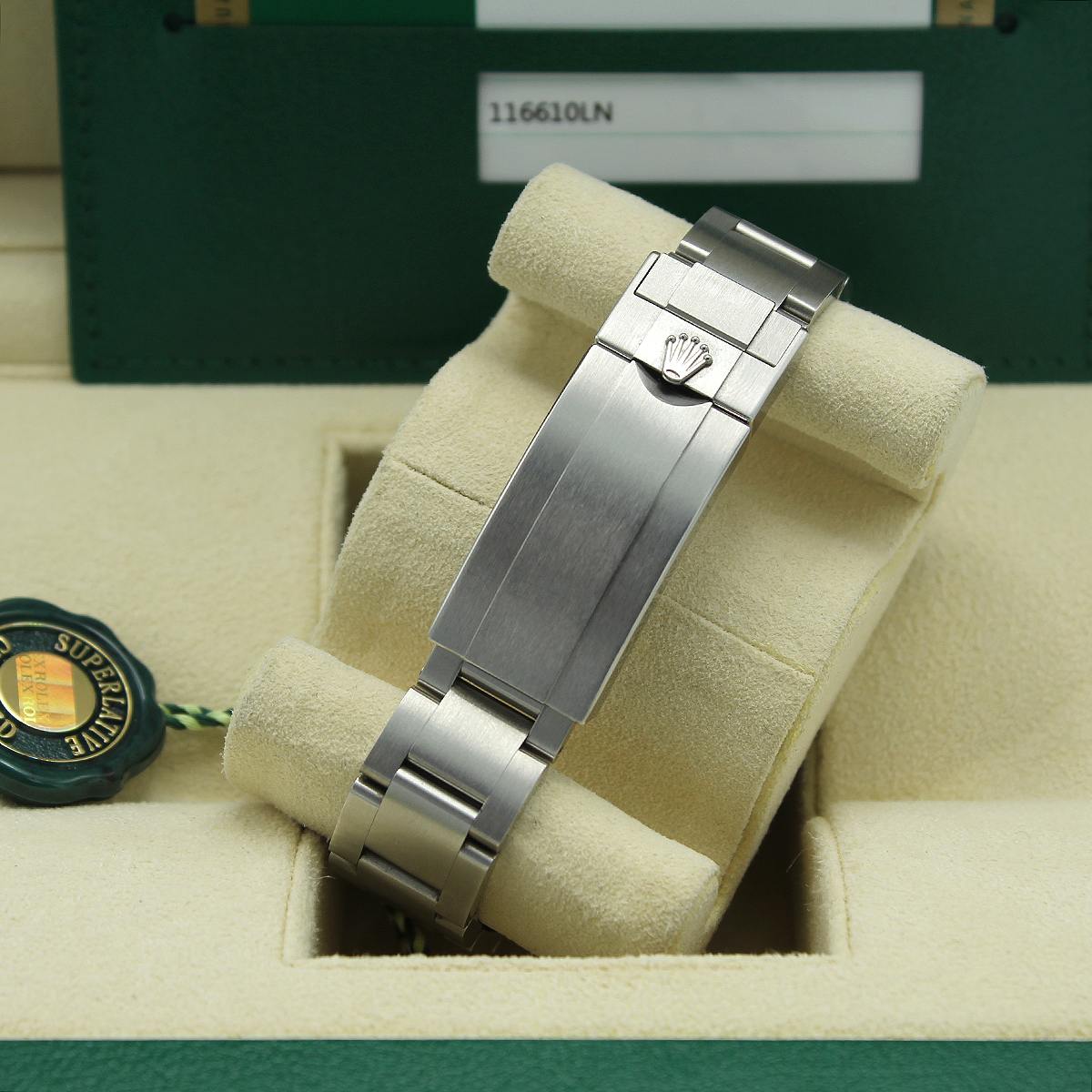 Submariner Date 116610LN — 10