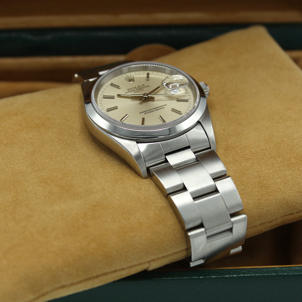 Oyster Perpetual Date 15200 — 9