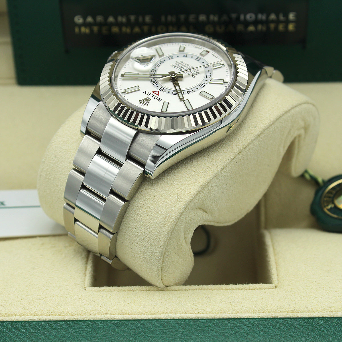 Sky-Dweller 326934 (White Dial) — 11