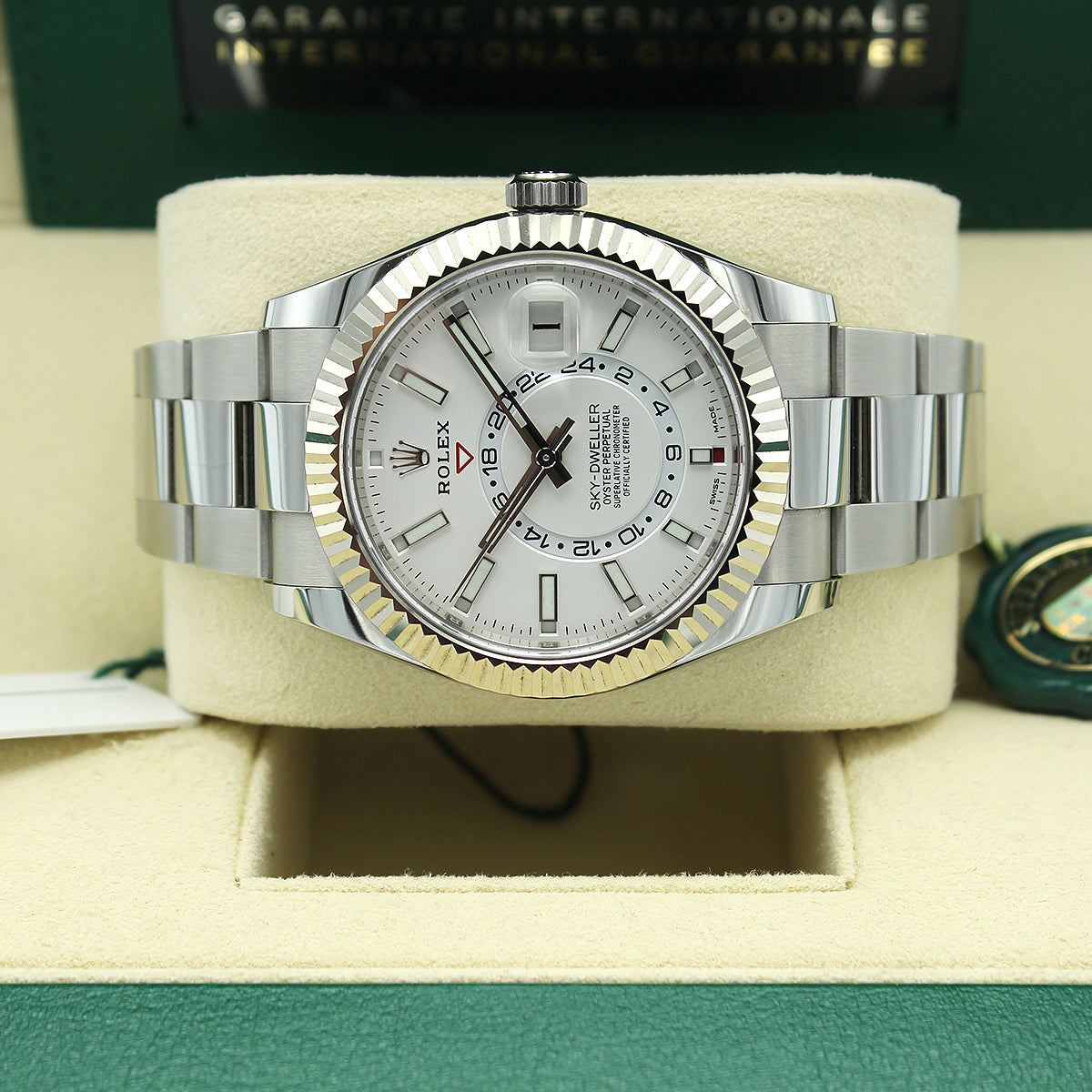 Sky-Dweller 326934 (White Dial) — 8