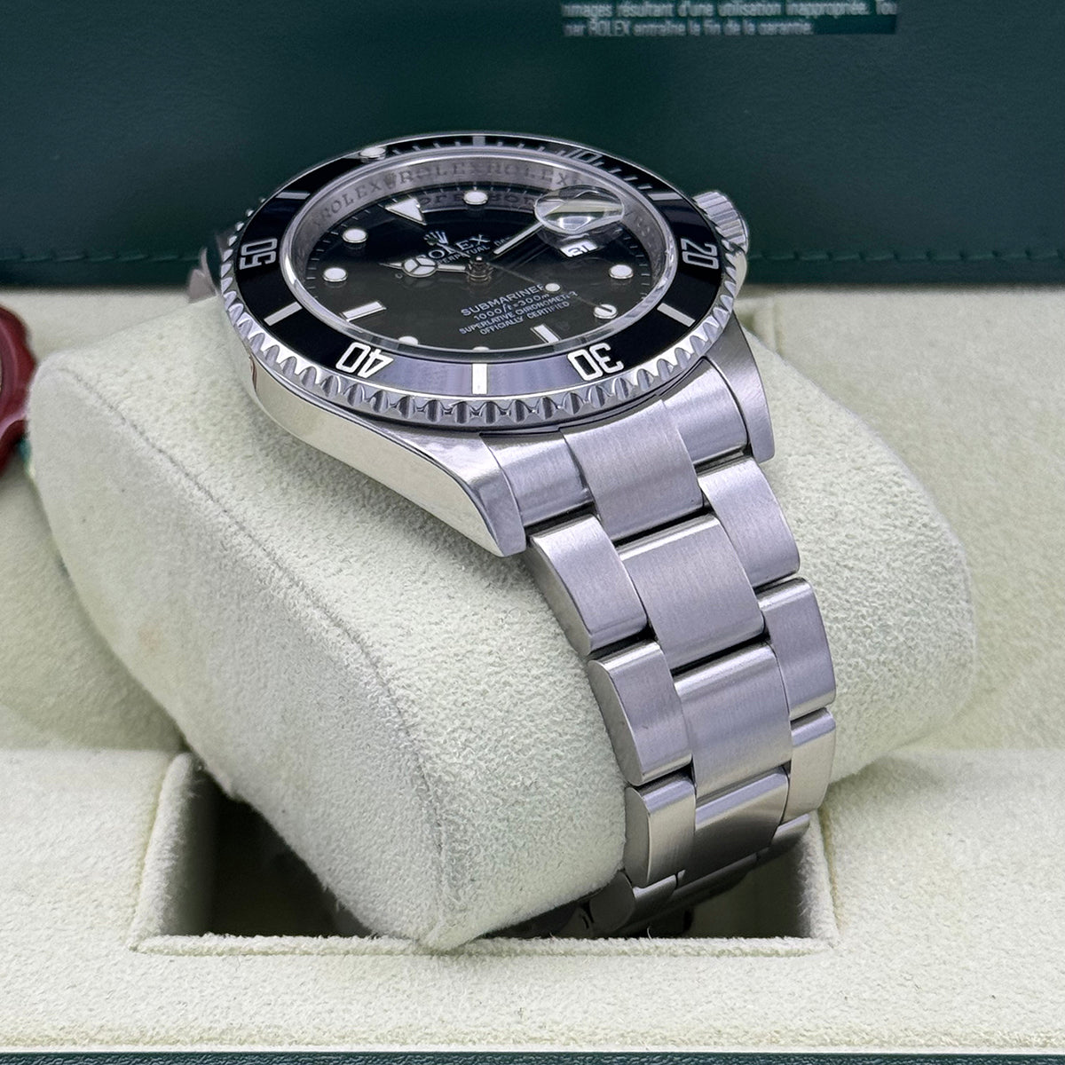 Submariner Date 16610 Engraved Rehaut — 9