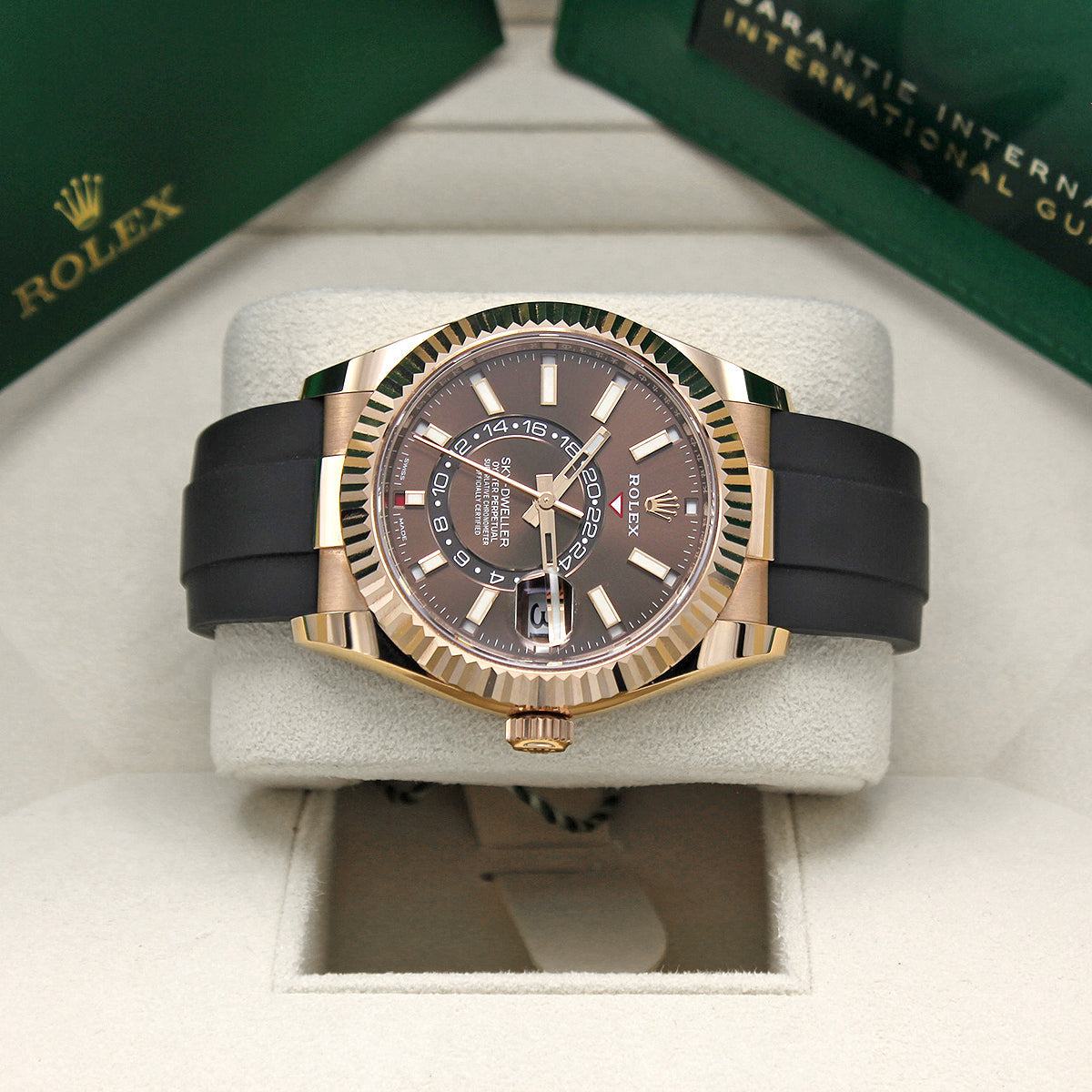 Sky-Dweller 326235 (Chocolate Baton Dial) — 9