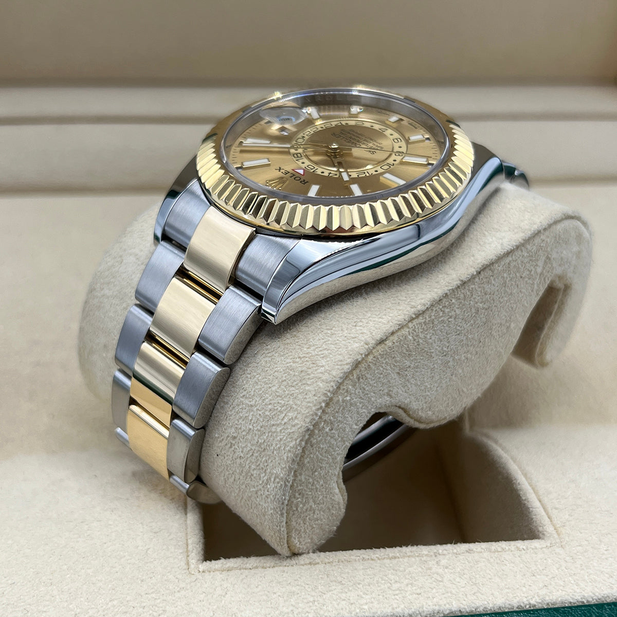 Sky-Dweller 326933 (Champagne Dial) — 8