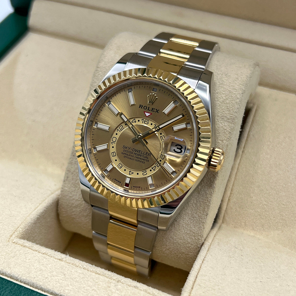 Sky-Dweller 326933 (Champagne Dial) — 5