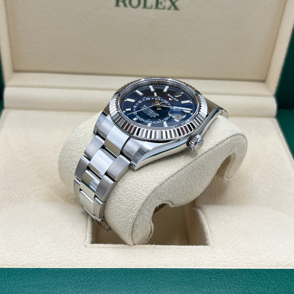 Sky-Dweller 336934 (Blue Dial) — 10
