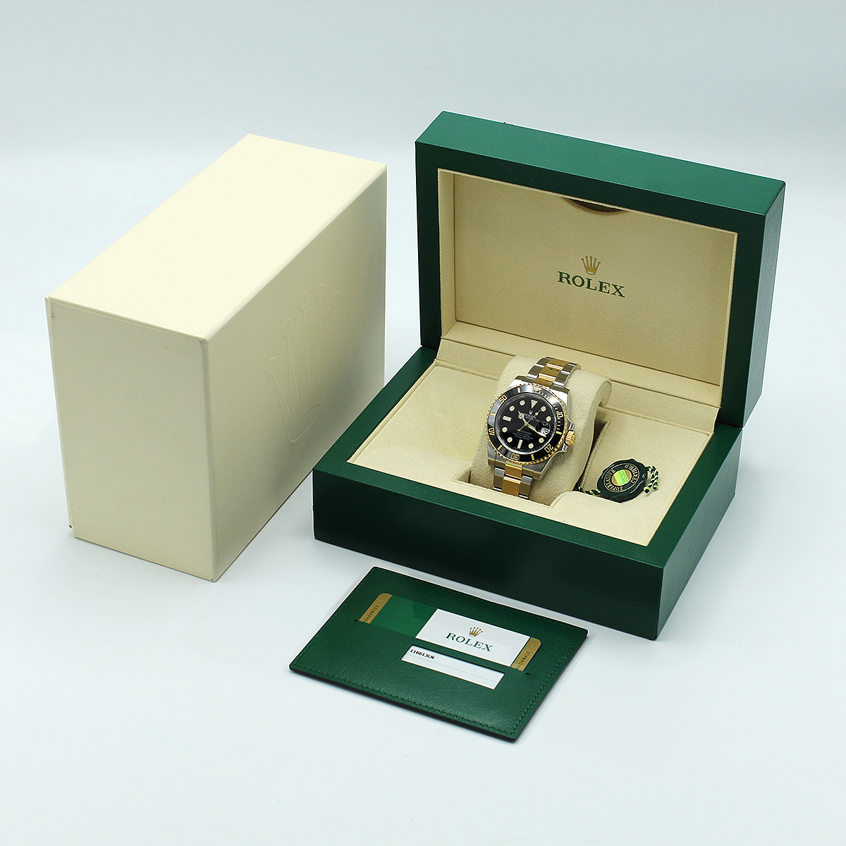 Submariner Date 116613LN — 4
