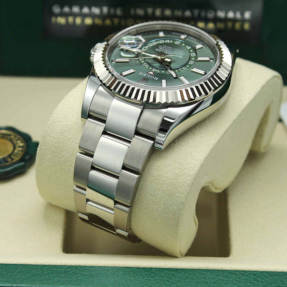 Sky-Dweller 336934 (Mint Green Dial) — 6