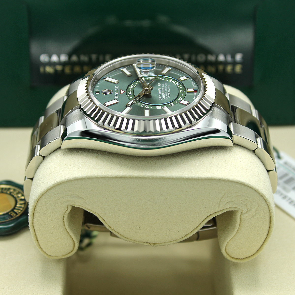 Sky-Dweller 336934 (Mint Green Dial) — 8