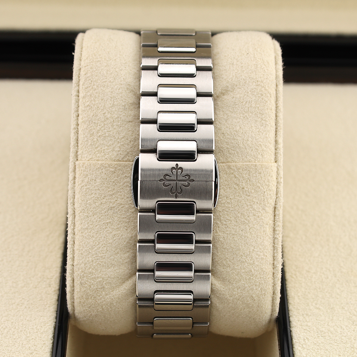 Nautilus 7118/1A-010 — 12