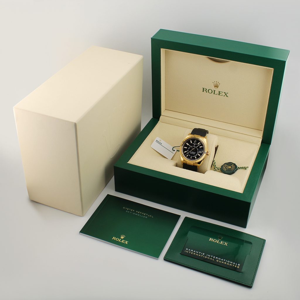 Sky-Dweller 326238 (Black Dial) Oysterflex — 4